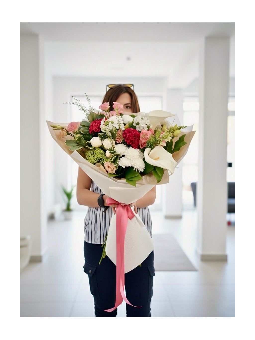 Букет сезонних квітів DeluXeflowers